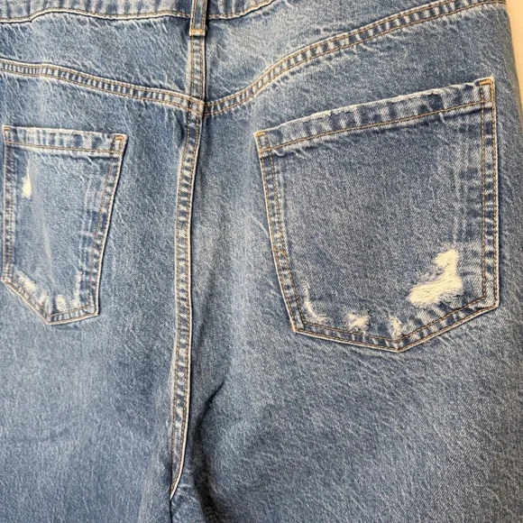 ZARA | Mid-Plus Size High Rise Factory Distressed Straight Relaxed Jeans - Picture 6 of 13